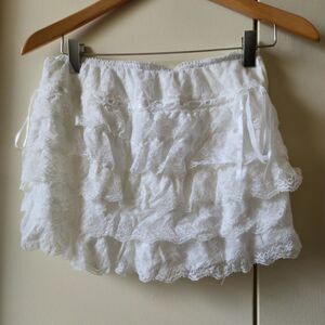 SHEIN White Lace Ruffle Shorts / Bloomers – Elastic Waist – Fits Small